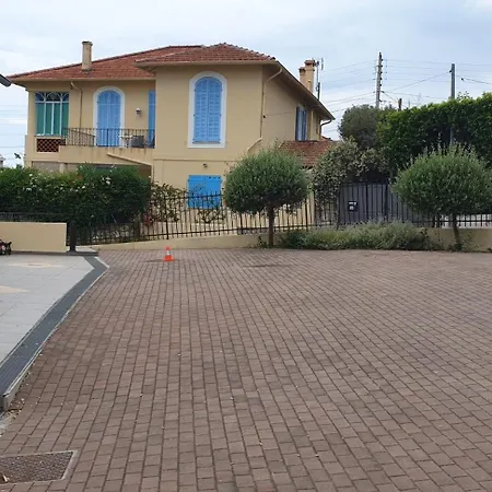 Appt T1 Meuble-juan Les Pins-logt6 *